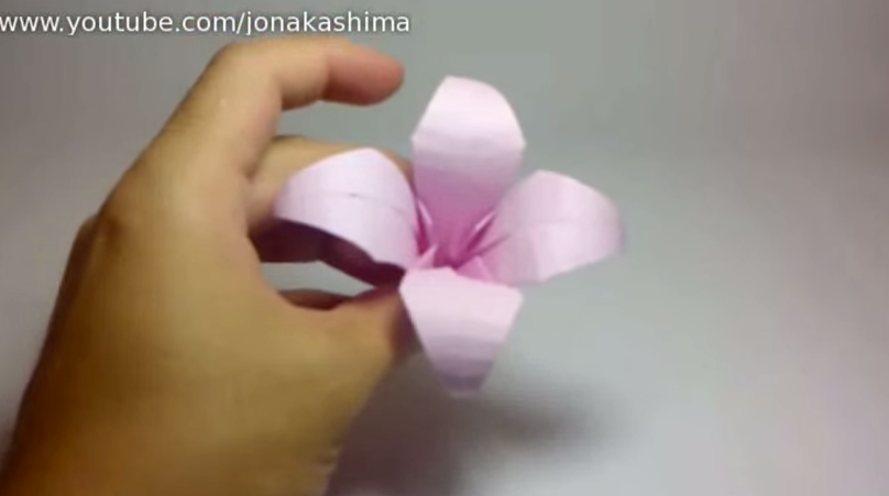 פרח אוריגמי, ארבעה עלי כותרת