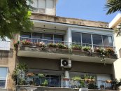 מרפסות ואדניות בתל אביב, מבט מהשדרה